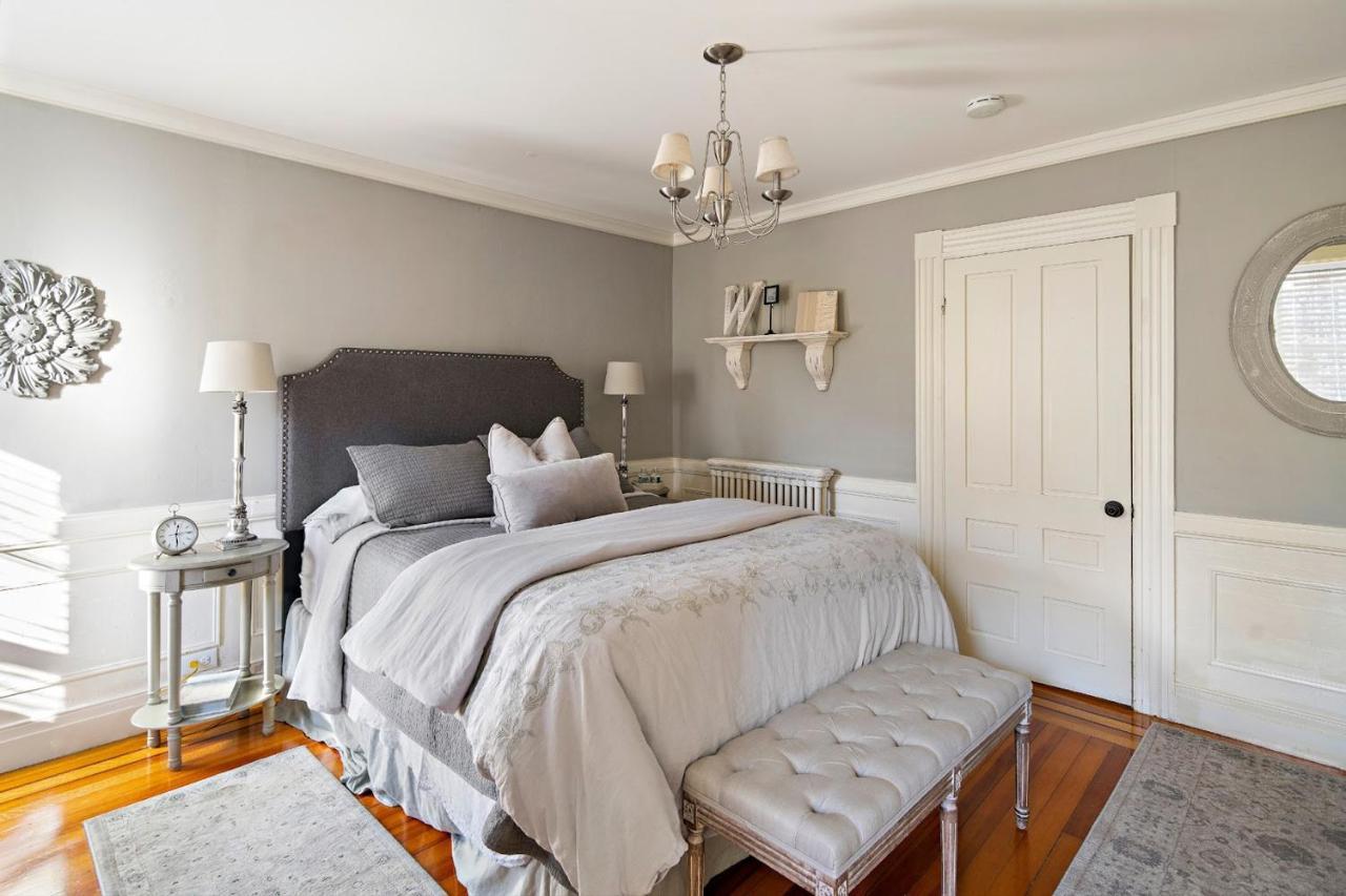 The Watson Boutique Bed And Breakfast Thompson エクステリア 写真