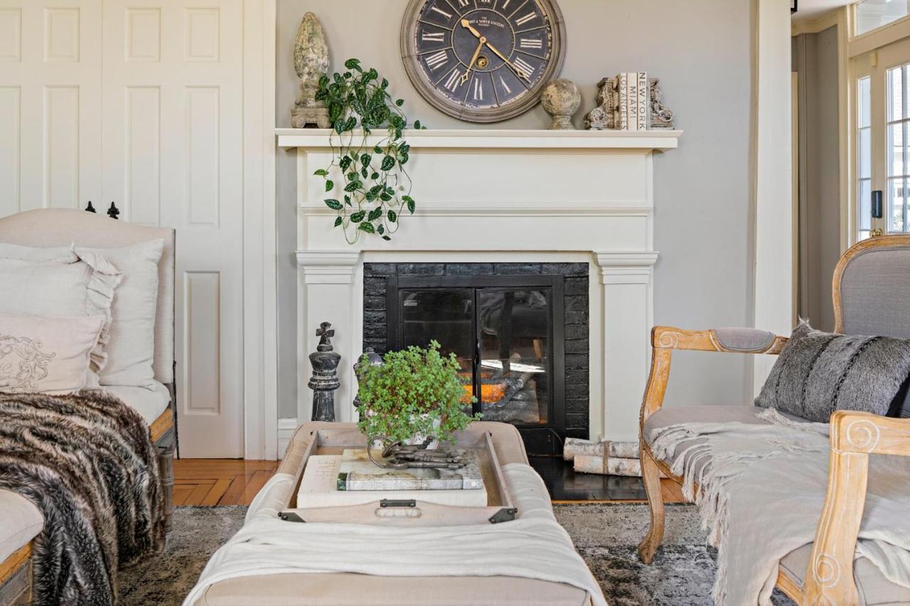 The Watson Boutique Bed And Breakfast Thompson エクステリア 写真